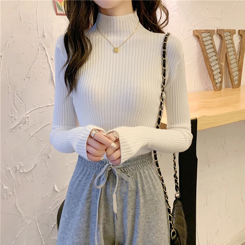 IVORY Minimal Sweater