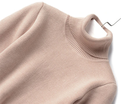 SIENNA Refined Turtleneck